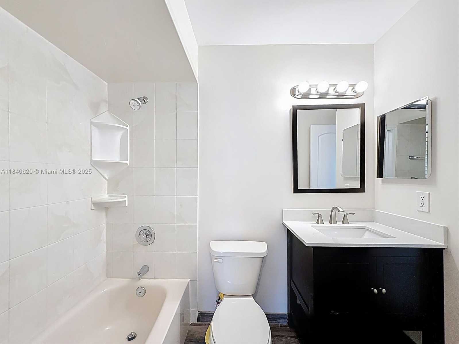 Small Image of 12841 SOUTH WEST 146TH LN, Miami Number 30