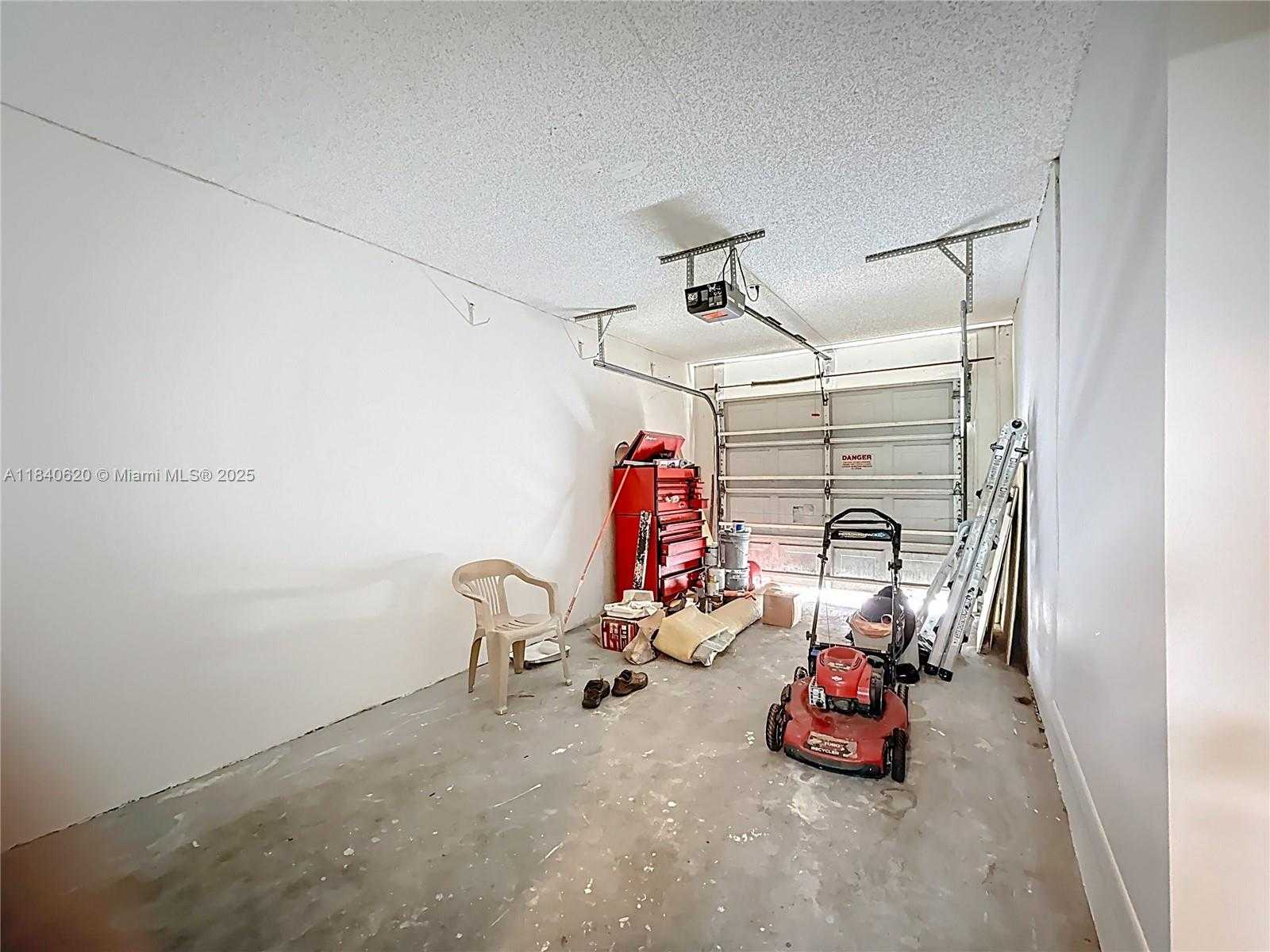 Small Image of 12841 SOUTH WEST 146TH LN, Miami Number 31