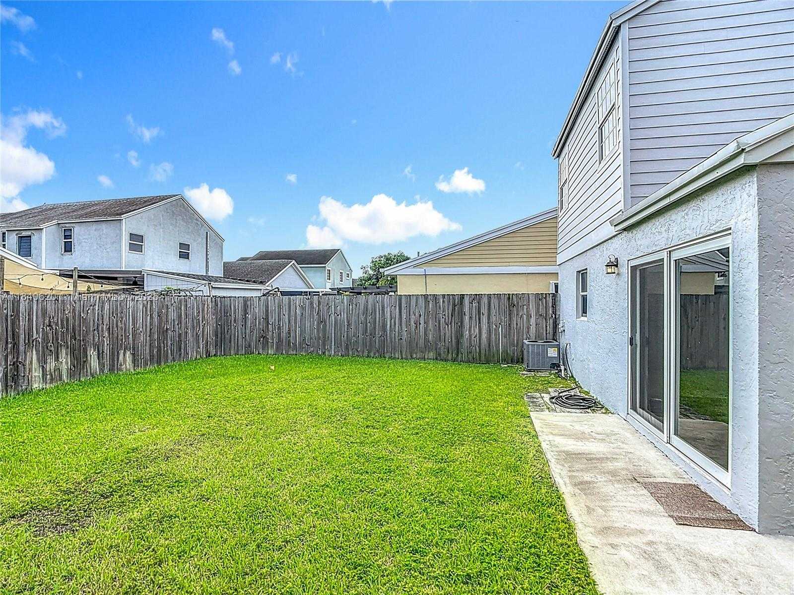 Small Image of 12841 SOUTH WEST 146TH LN, Miami Number 33