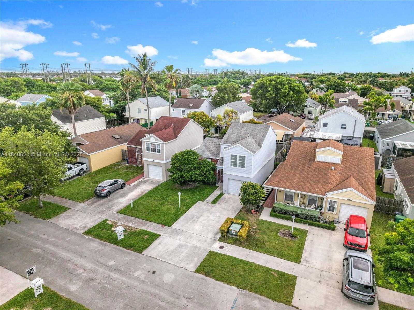 Small Image of 12841 SOUTH WEST 146TH LN, Miami Number 36