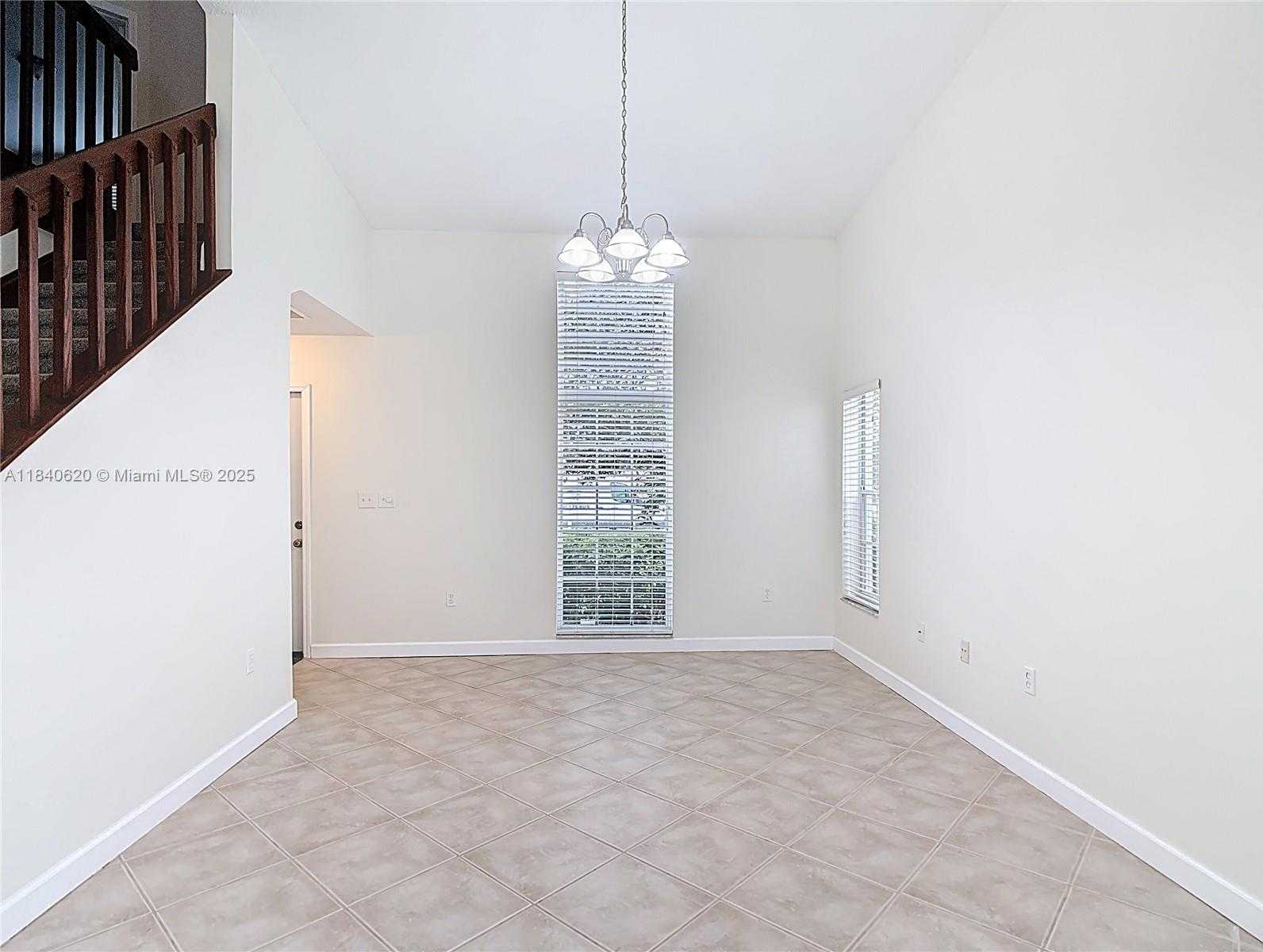 Small Image of 12841 SOUTH WEST 146TH LN, Miami Number 7