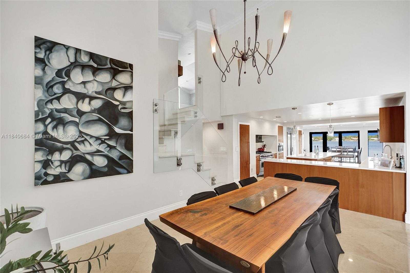 Small Image of 13724 SOUTH WEST 92ND CT, Miami Number 15