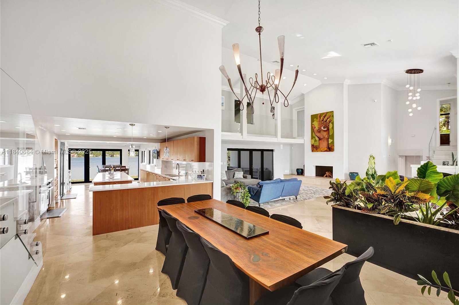 Small Image of 13724 SOUTH WEST 92ND CT, Miami Number 17