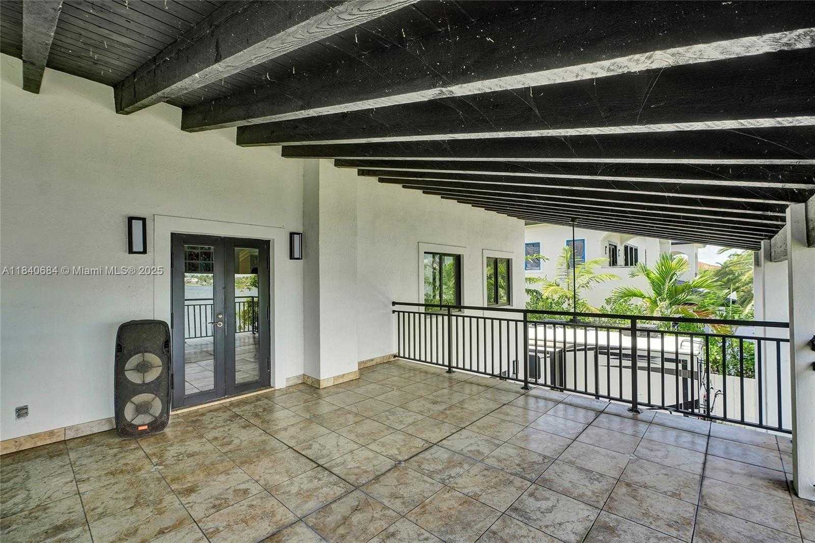 Small Image of 13724 SOUTH WEST 92ND CT, Miami Number 52