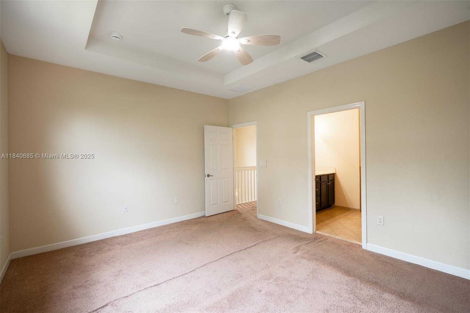 Small Image of 423 SOUTH EAST 33RD TER, Homestead Number 15
