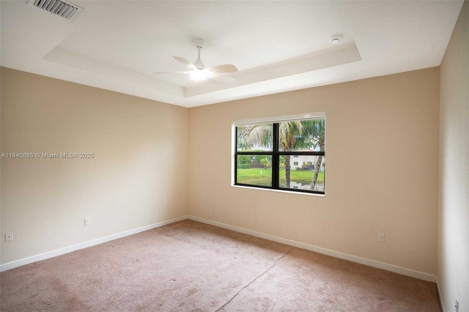Small Image of 423 SOUTH EAST 33RD TER, Homestead Number 16