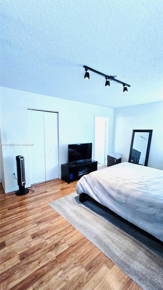 Small Image of 140 NORTH WEST 151ST AVE, Pembroke Pines Number 10