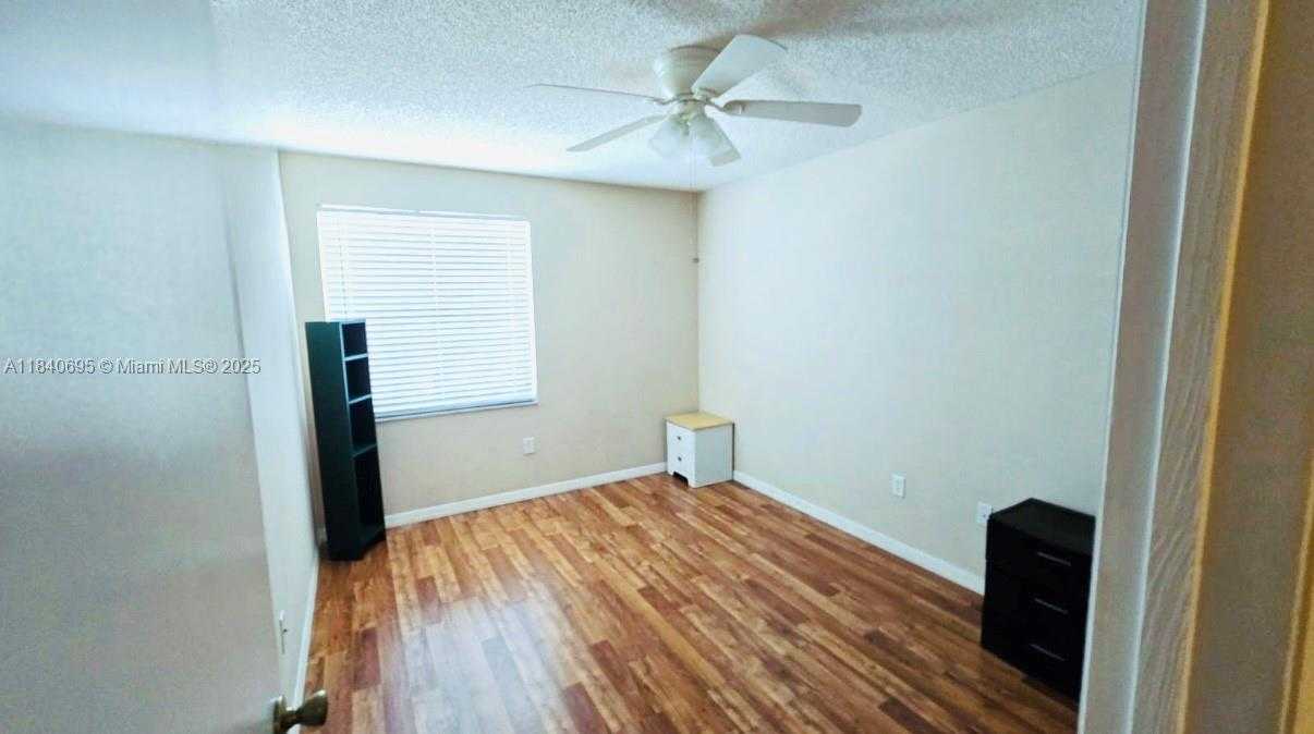 Small Image of 140 NORTH WEST 151ST AVE, Pembroke Pines Number 15