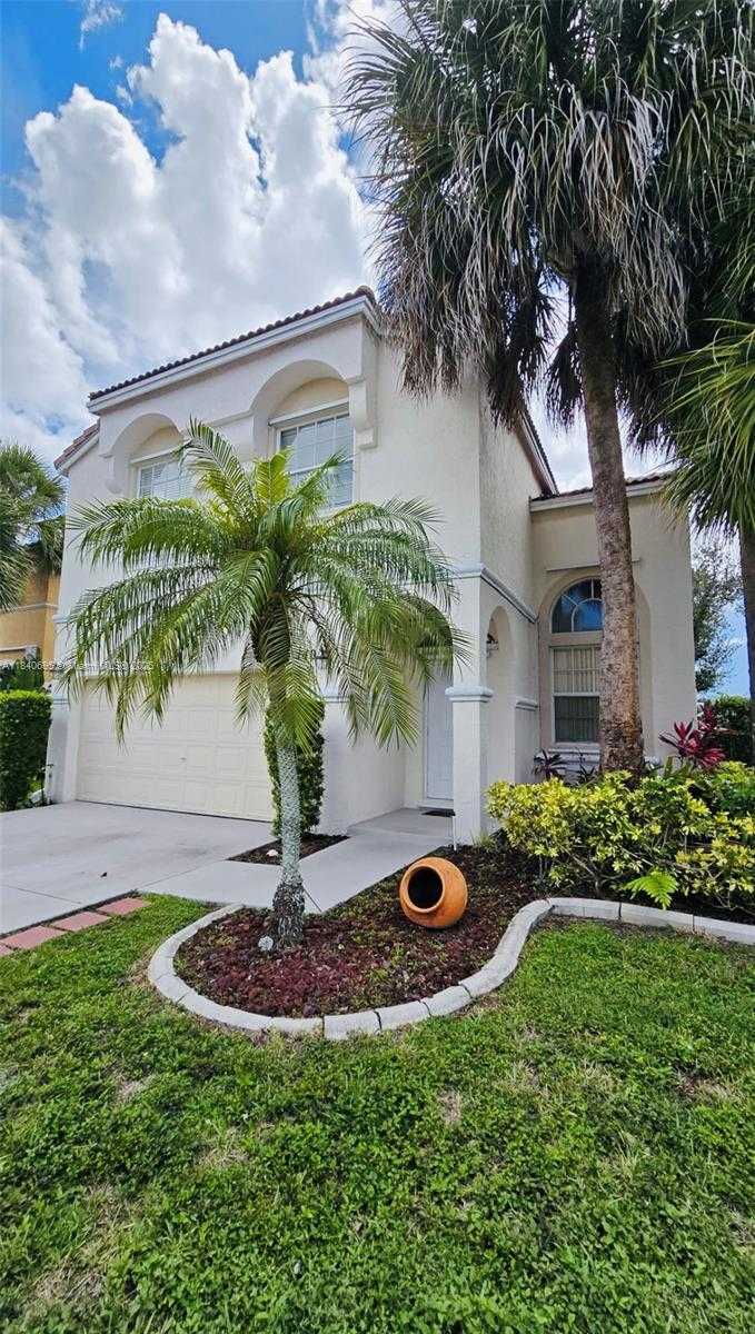 Small Image of 140 NORTH WEST 151ST AVE, Pembroke Pines Number 2