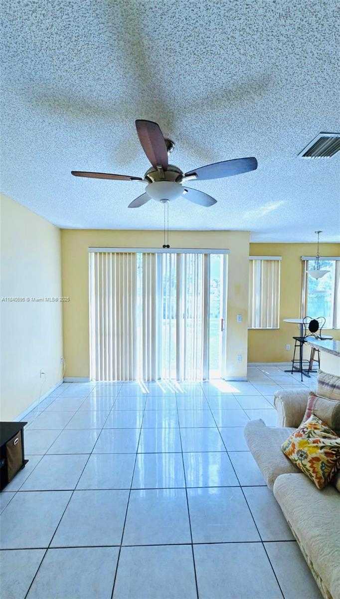 Small Image of 140 NORTH WEST 151ST AVE, Pembroke Pines Number 21
