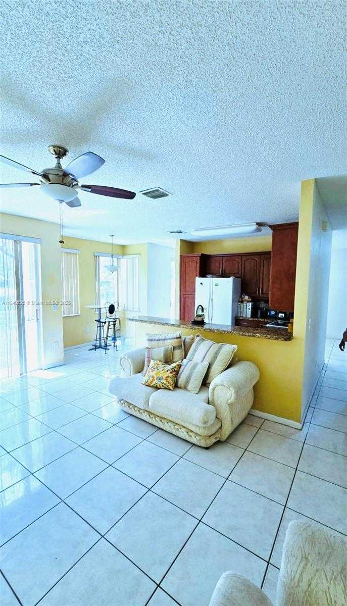 Small Image of 140 NORTH WEST 151ST AVE, Pembroke Pines Number 23