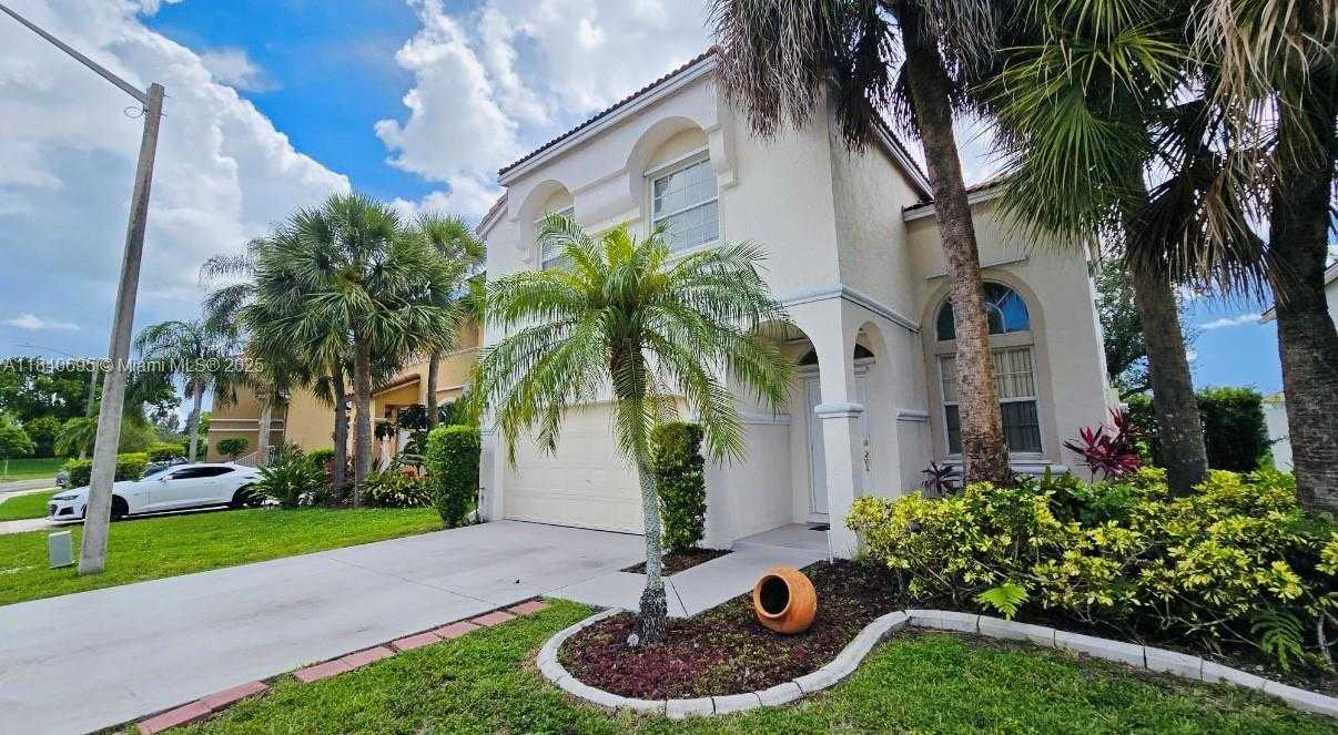 Small Image of 140 NORTH WEST 151ST AVE, Pembroke Pines Number 3