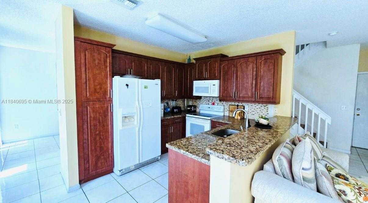 Small Image of 140 NORTH WEST 151ST AVE, Pembroke Pines Number 31