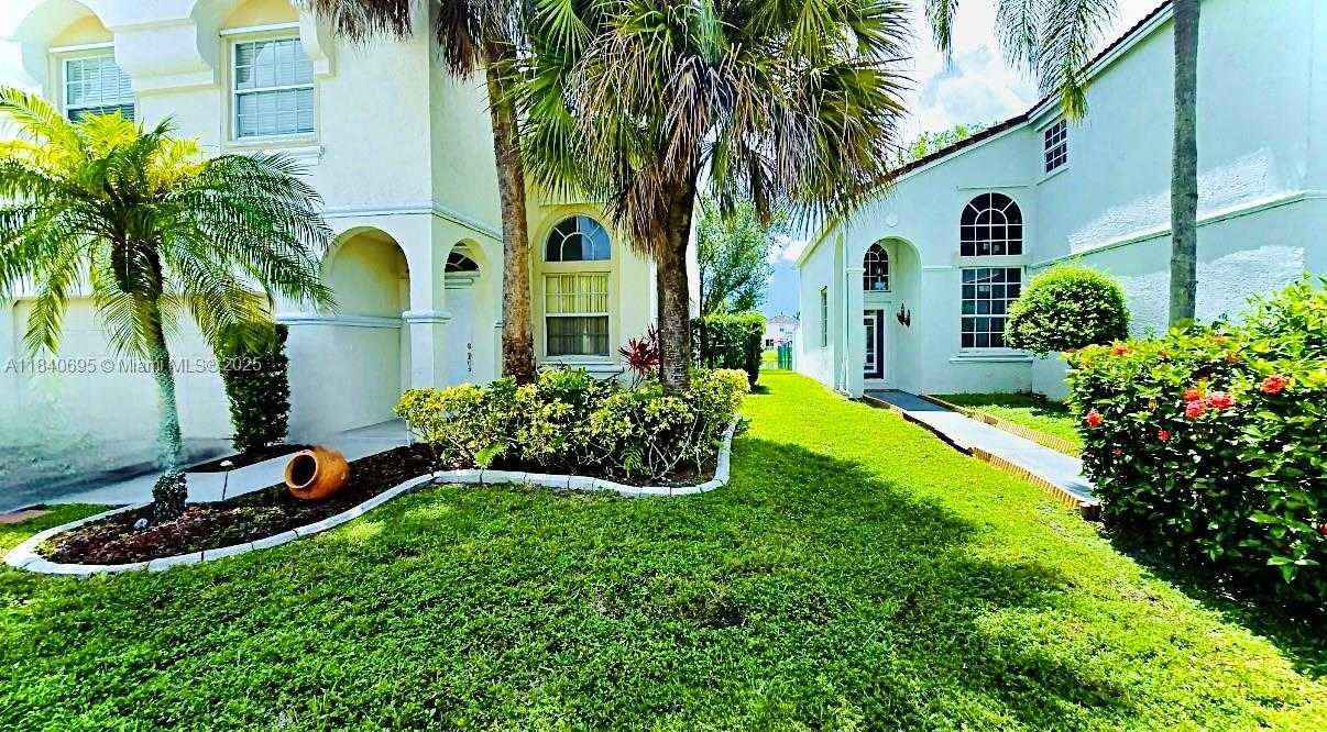 Small Image of 140 NORTH WEST 151ST AVE, Pembroke Pines Number 5