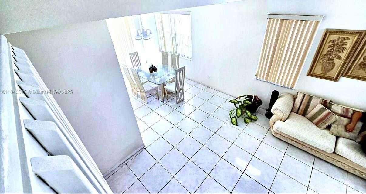 Small Image of 140 NORTH WEST 151ST AVE, Pembroke Pines Number 6
