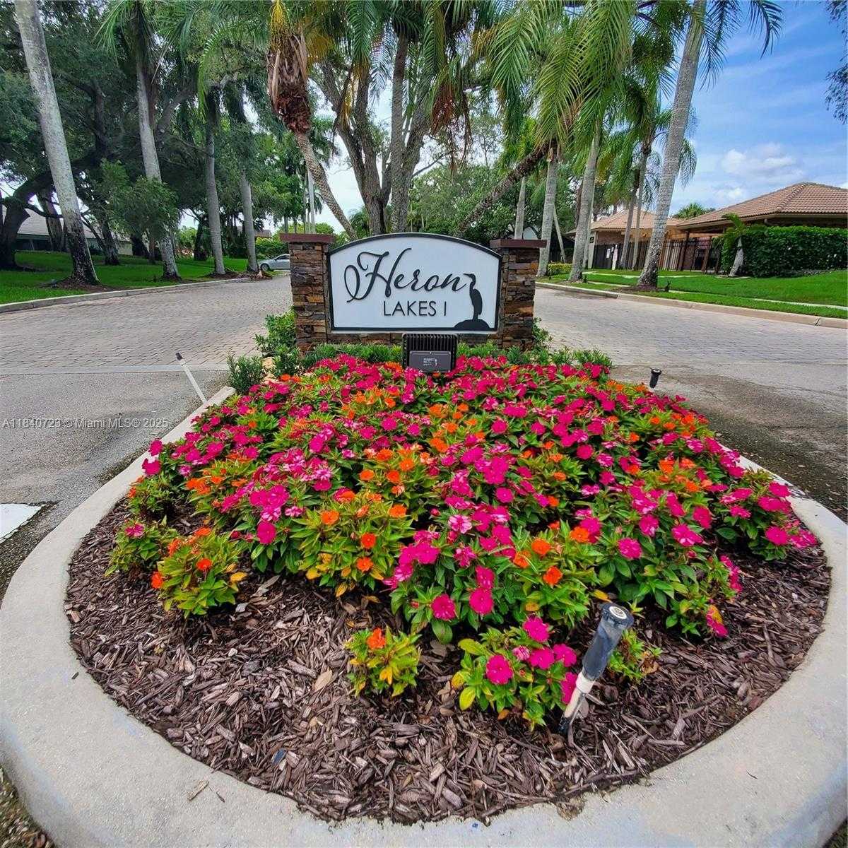 Small Image of 2159 BATON ROUGE, Weston Number 11