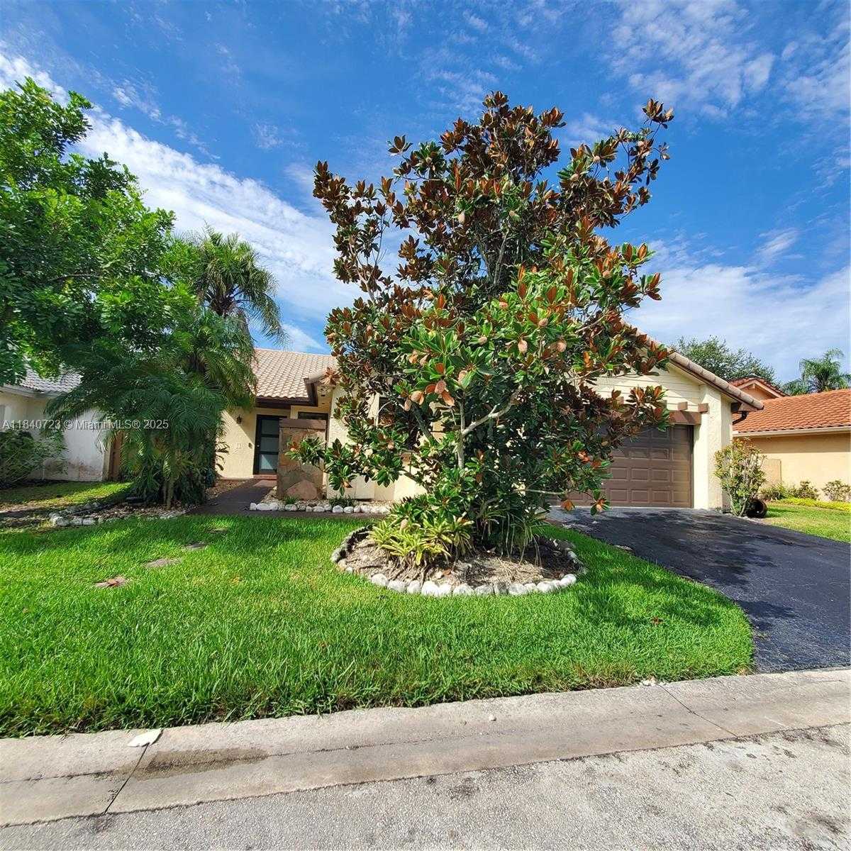 Small Image of 2159 BATON ROUGE, Weston Number 12