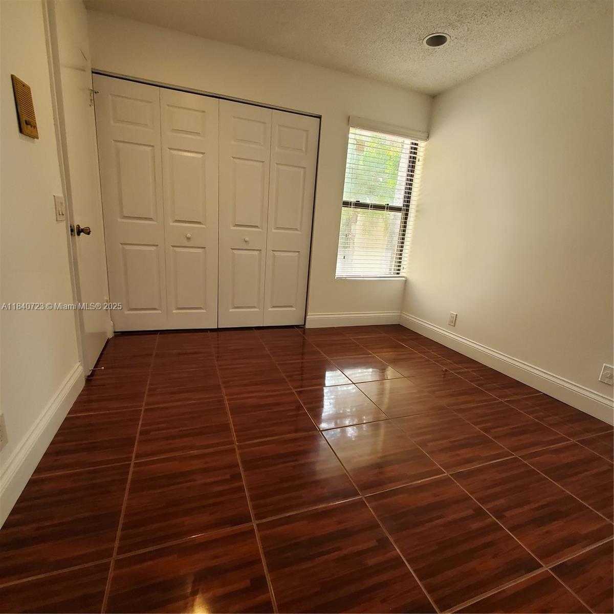 Small Image of 2159 BATON ROUGE, Weston Number 26
