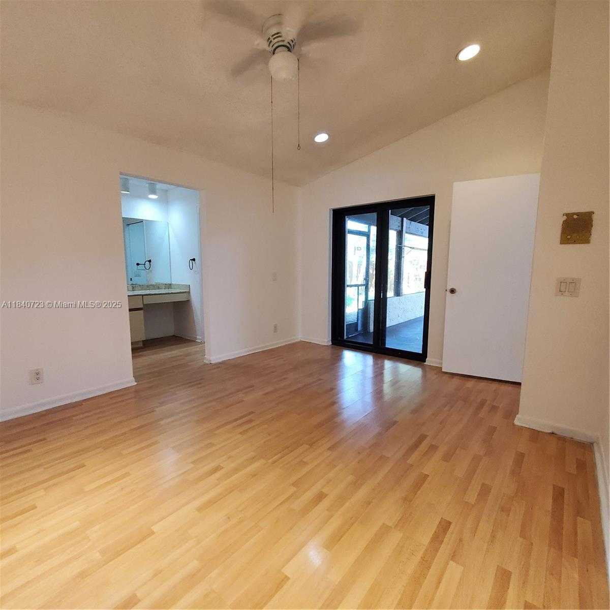 Small Image of 2159 BATON ROUGE, Weston Number 34