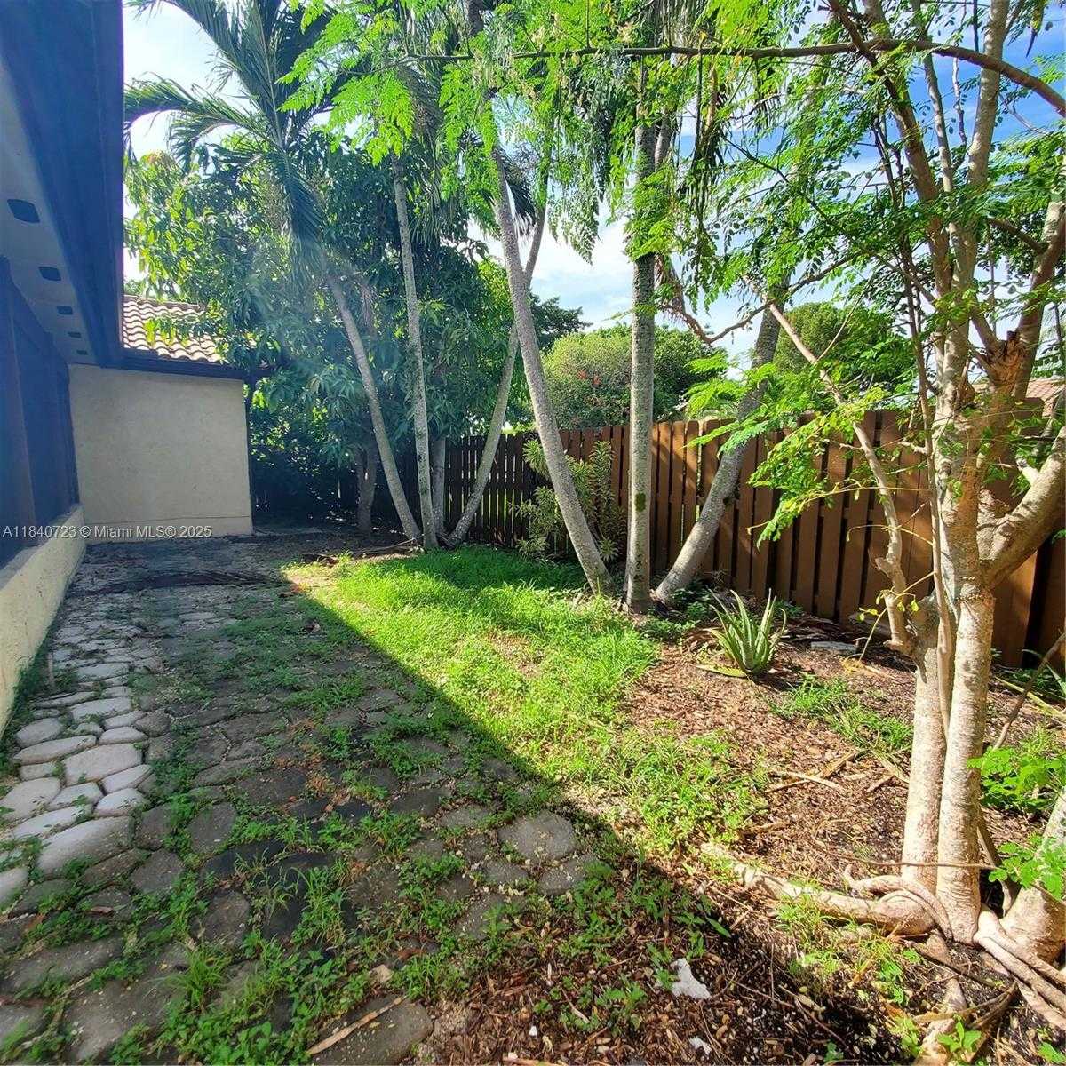 Small Image of 2159 BATON ROUGE, Weston Number 42
