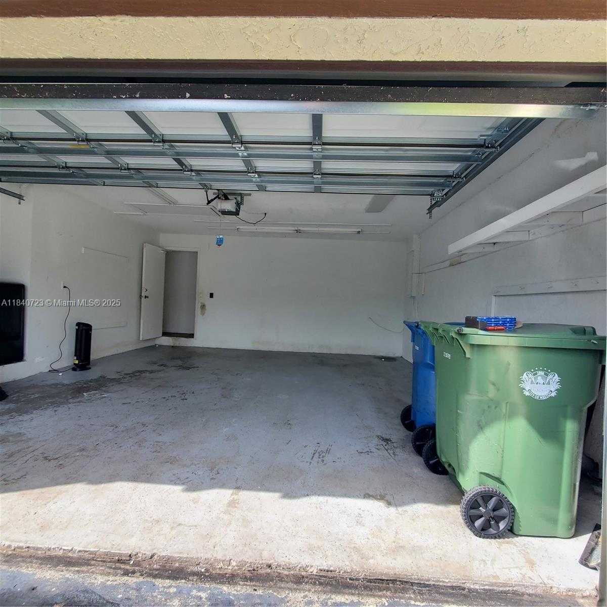 Small Image of 2159 BATON ROUGE, Weston Number 50