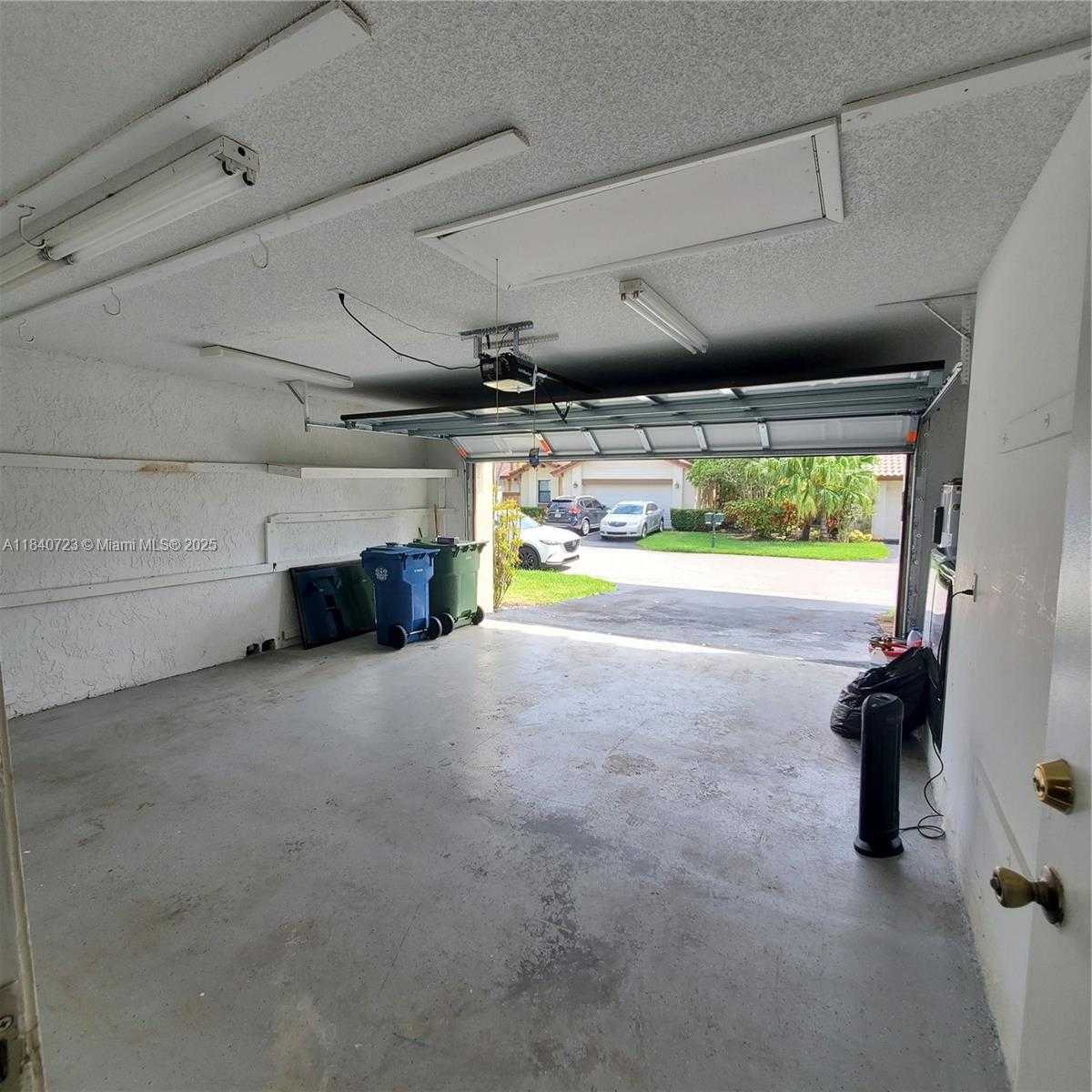 Small Image of 2159 BATON ROUGE, Weston Number 51
