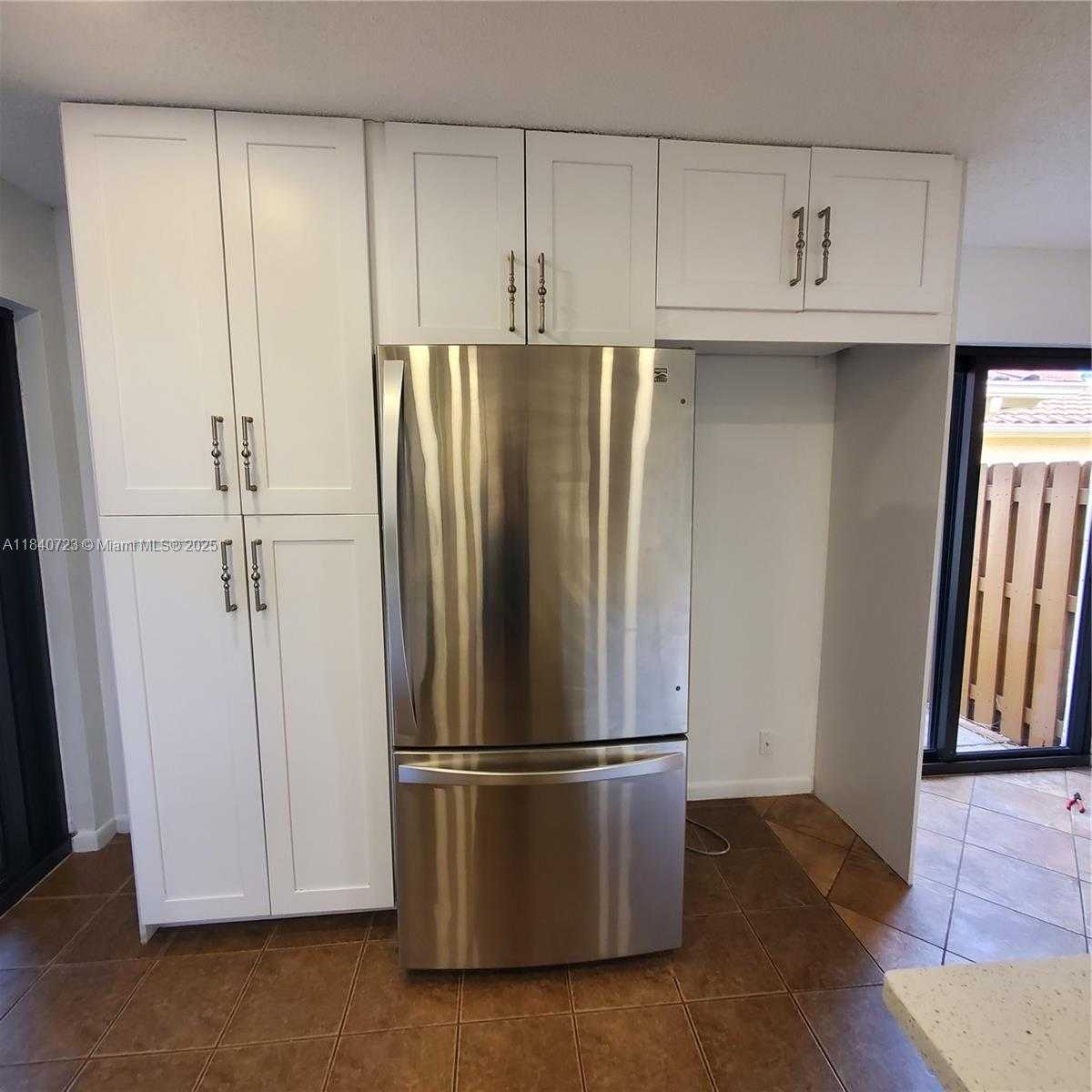 Small Image of 2159 BATON ROUGE, Weston Number 53
