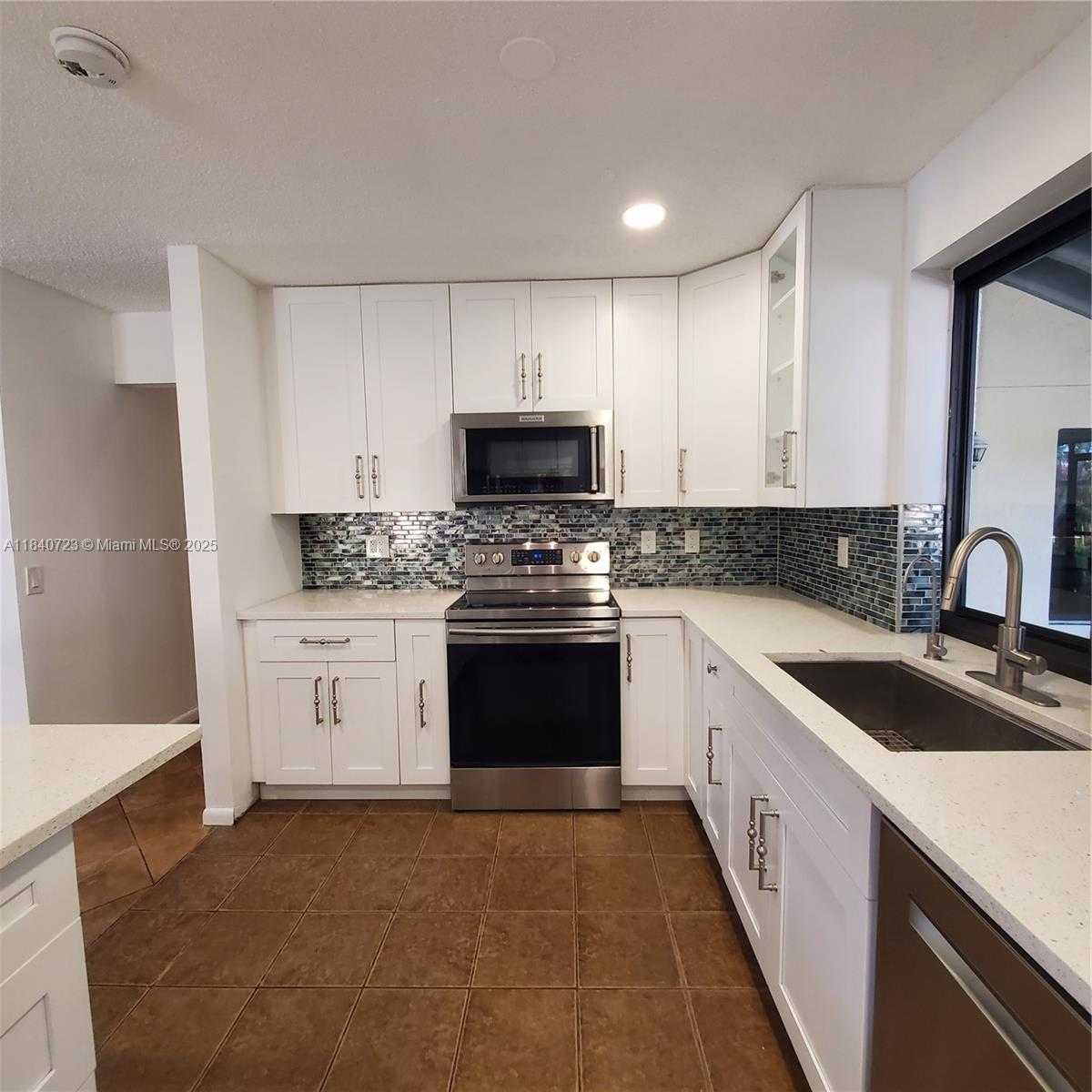 Small Image of 2159 BATON ROUGE, Weston Number 55