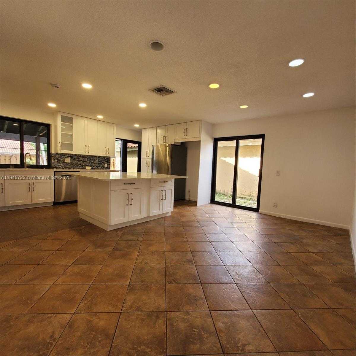Small Image of 2159 BATON ROUGE, Weston Number 58
