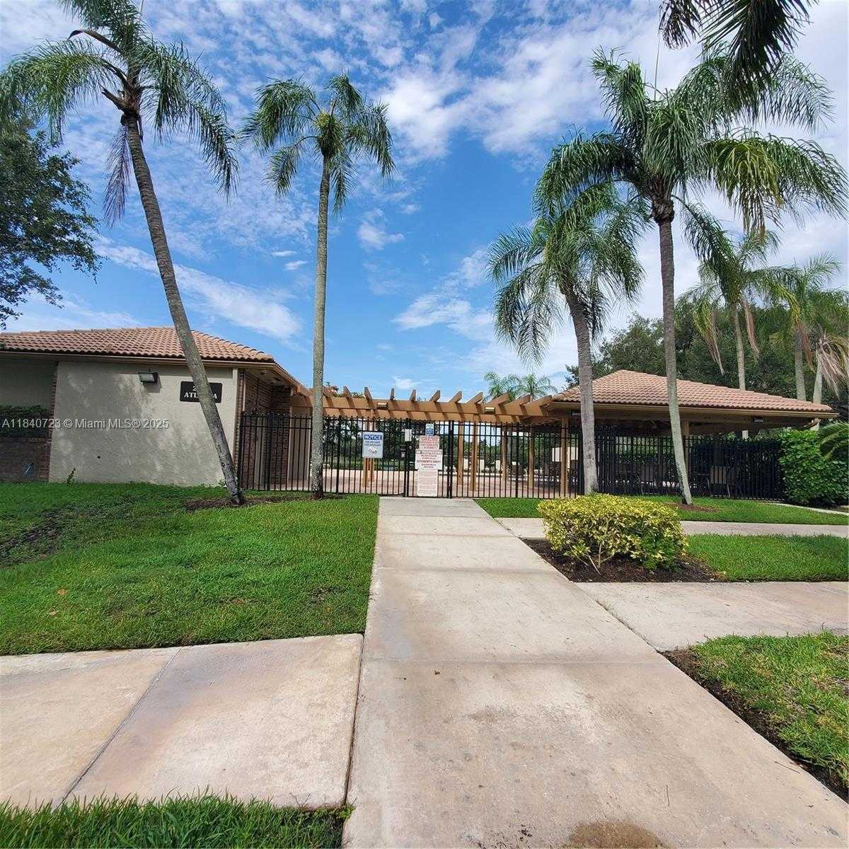 Small Image of 2159 BATON ROUGE, Weston Number 62