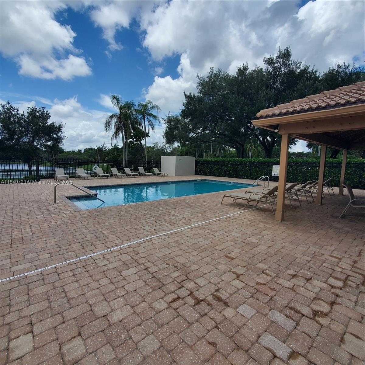 Small Image of 2159 BATON ROUGE, Weston Number 64