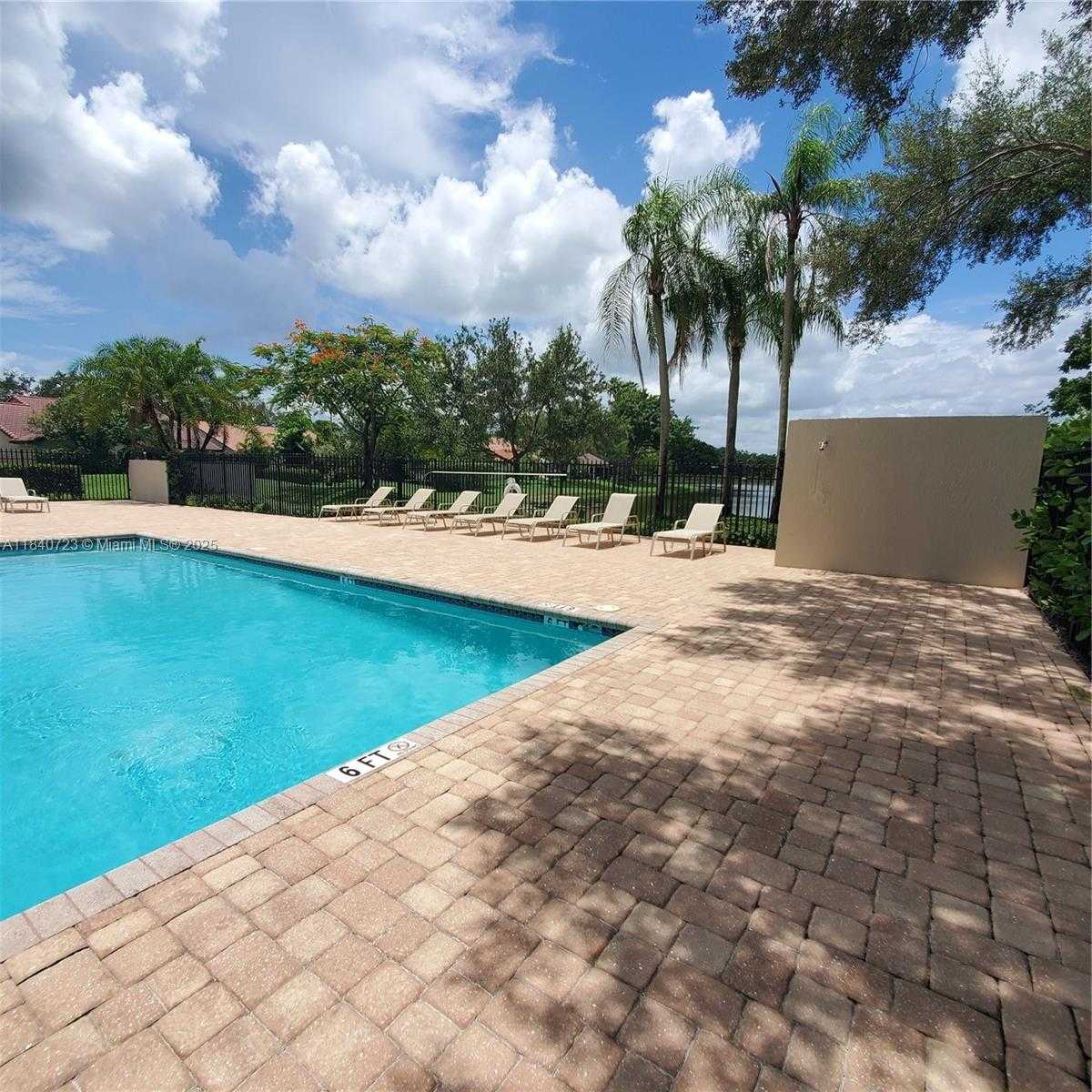 Small Image of 2159 BATON ROUGE, Weston Number 70