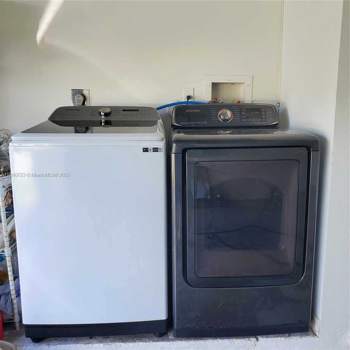 Small Image of 2159 BATON ROUGE, Weston Number 74