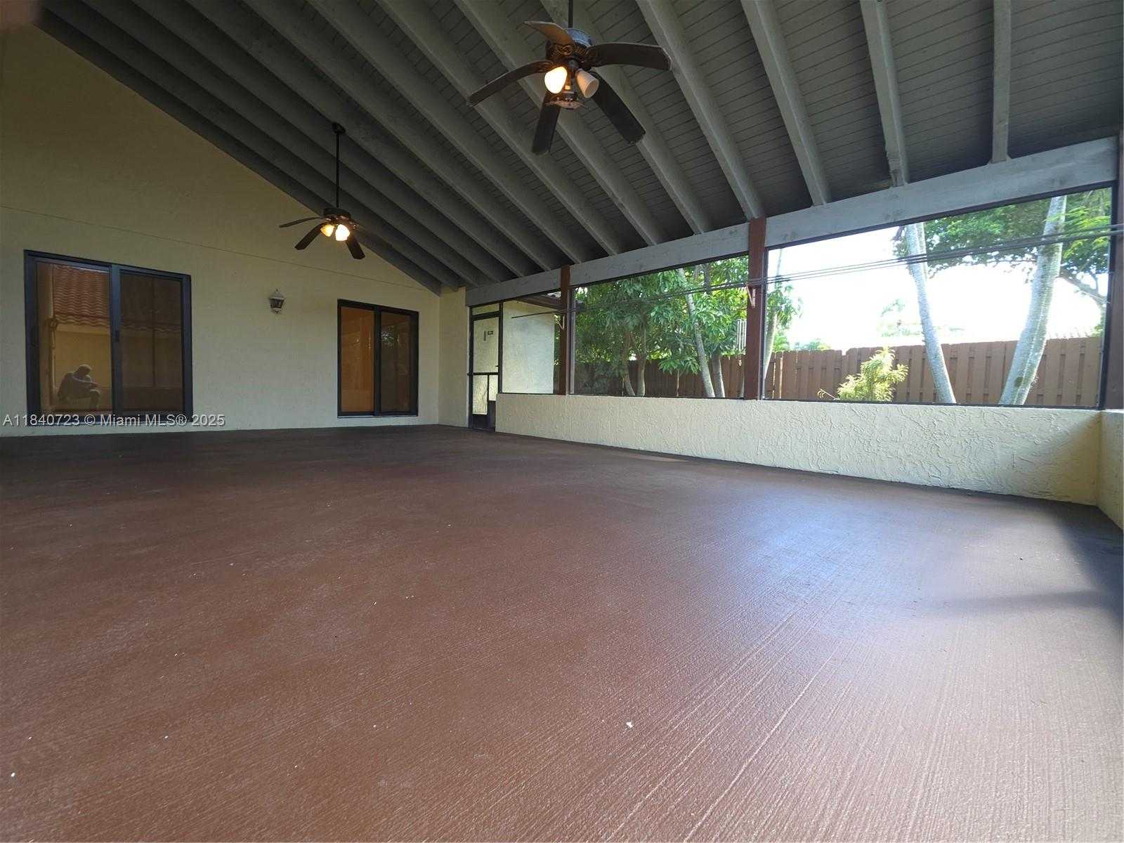 Small Image of 2159 BATON ROUGE, Weston Number 8