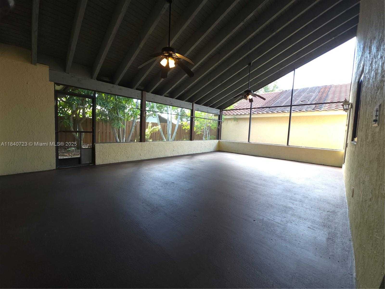 Small Image of 2159 BATON ROUGE, Weston Number 9