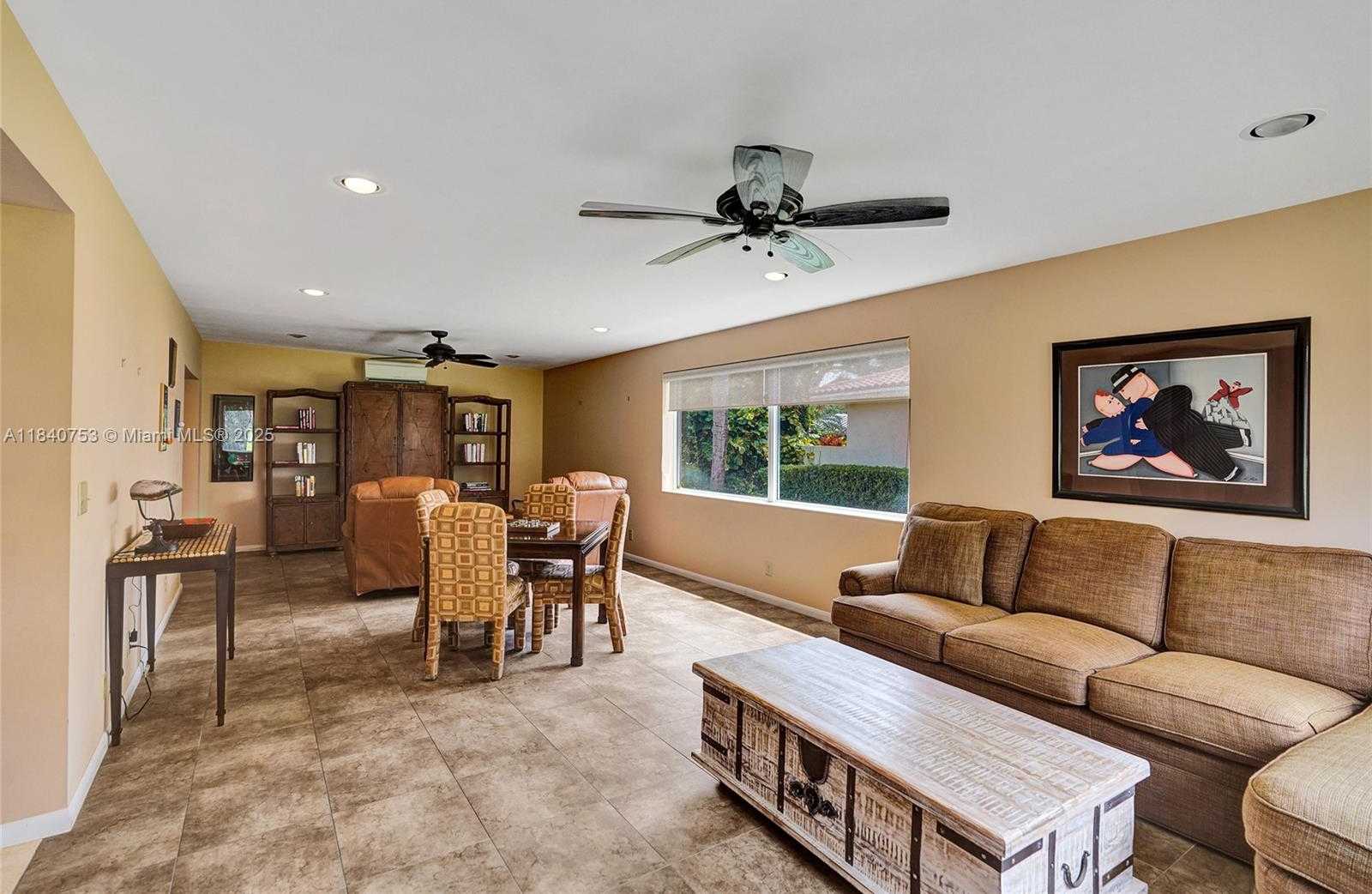 Small Image of 53 NORTHWOODS LN, Boynton Beach Number 16