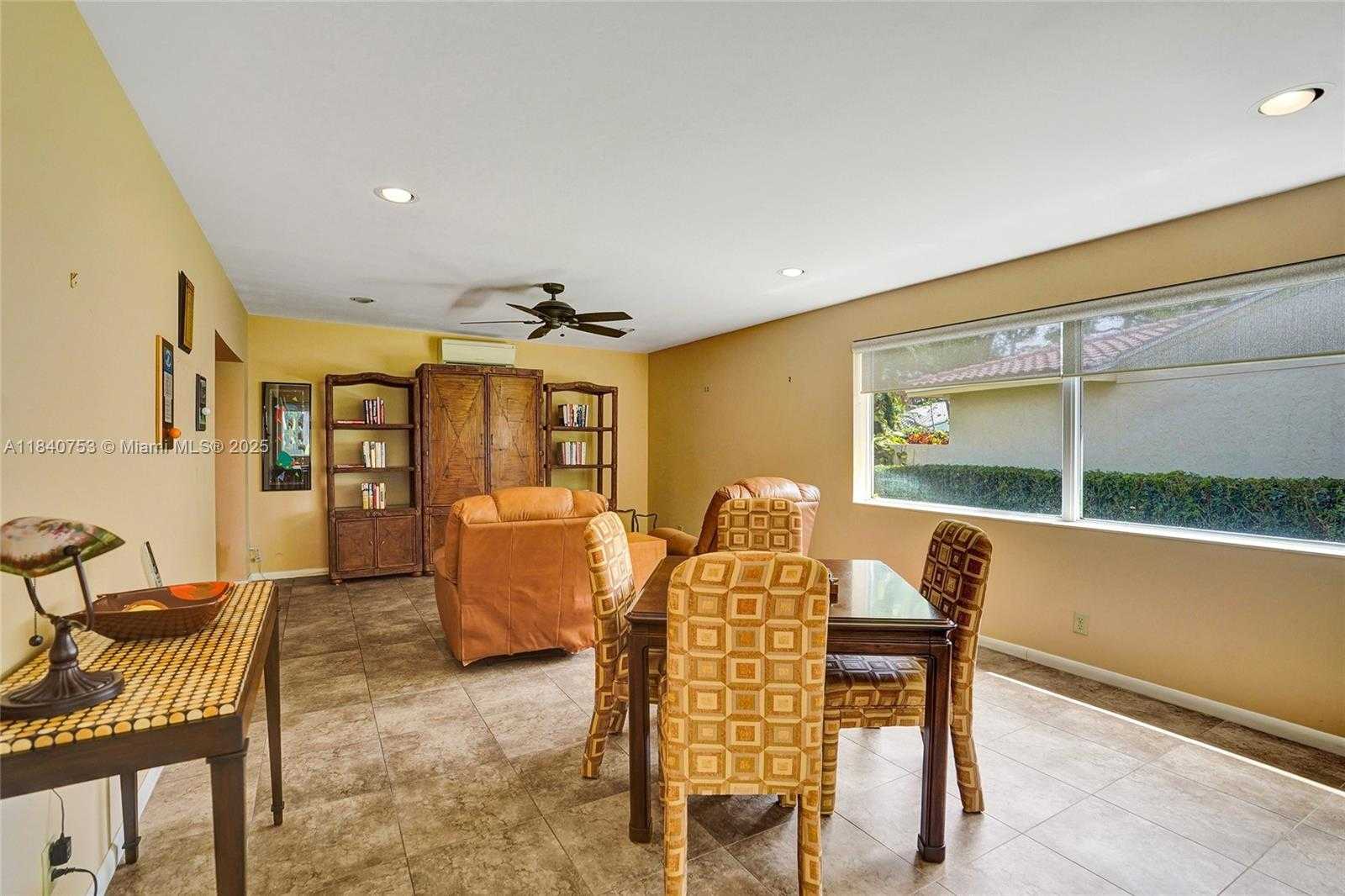 Small Image of 53 NORTHWOODS LN, Boynton Beach Number 19