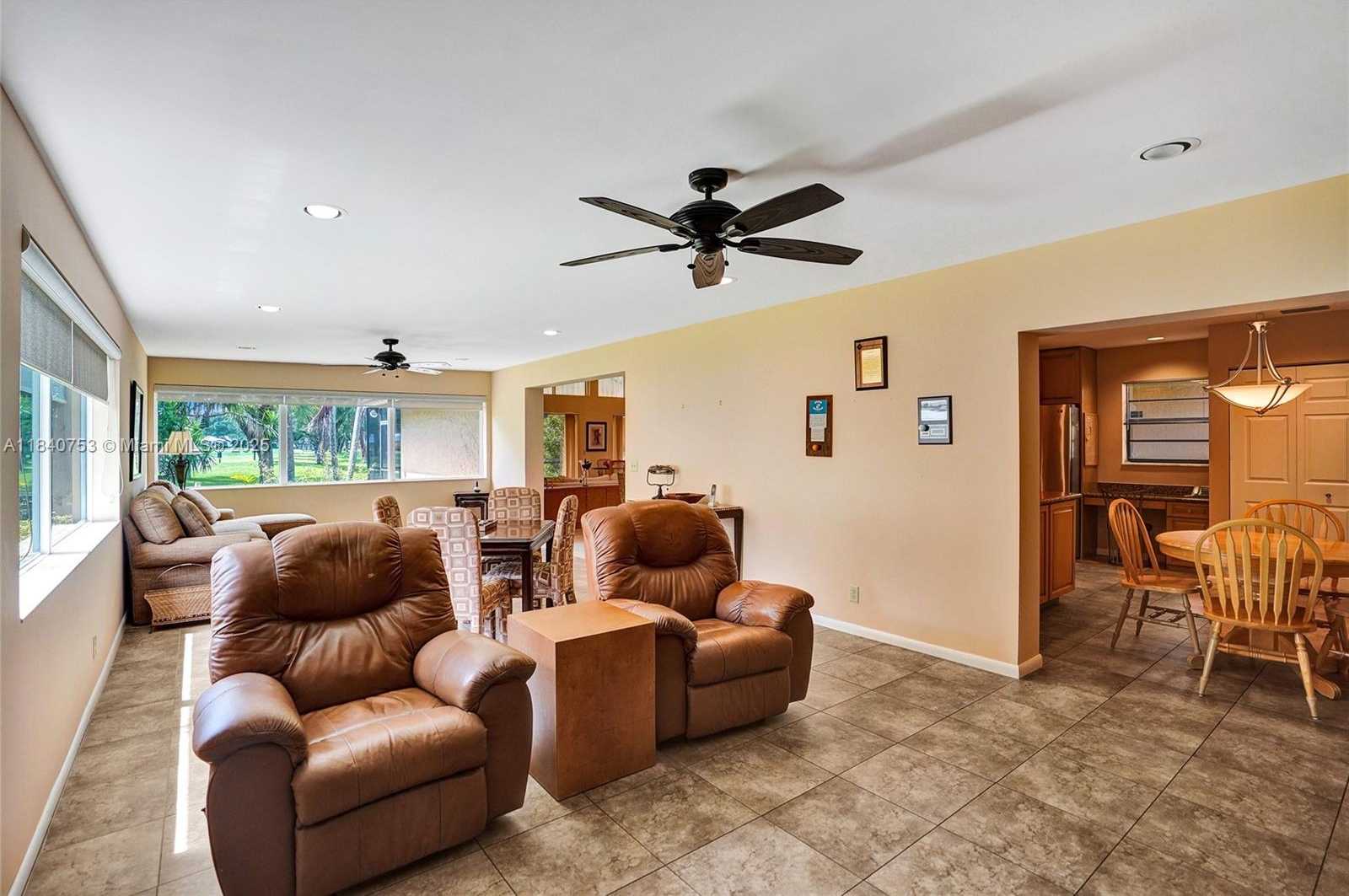 Small Image of 53 NORTHWOODS LN, Boynton Beach Number 20