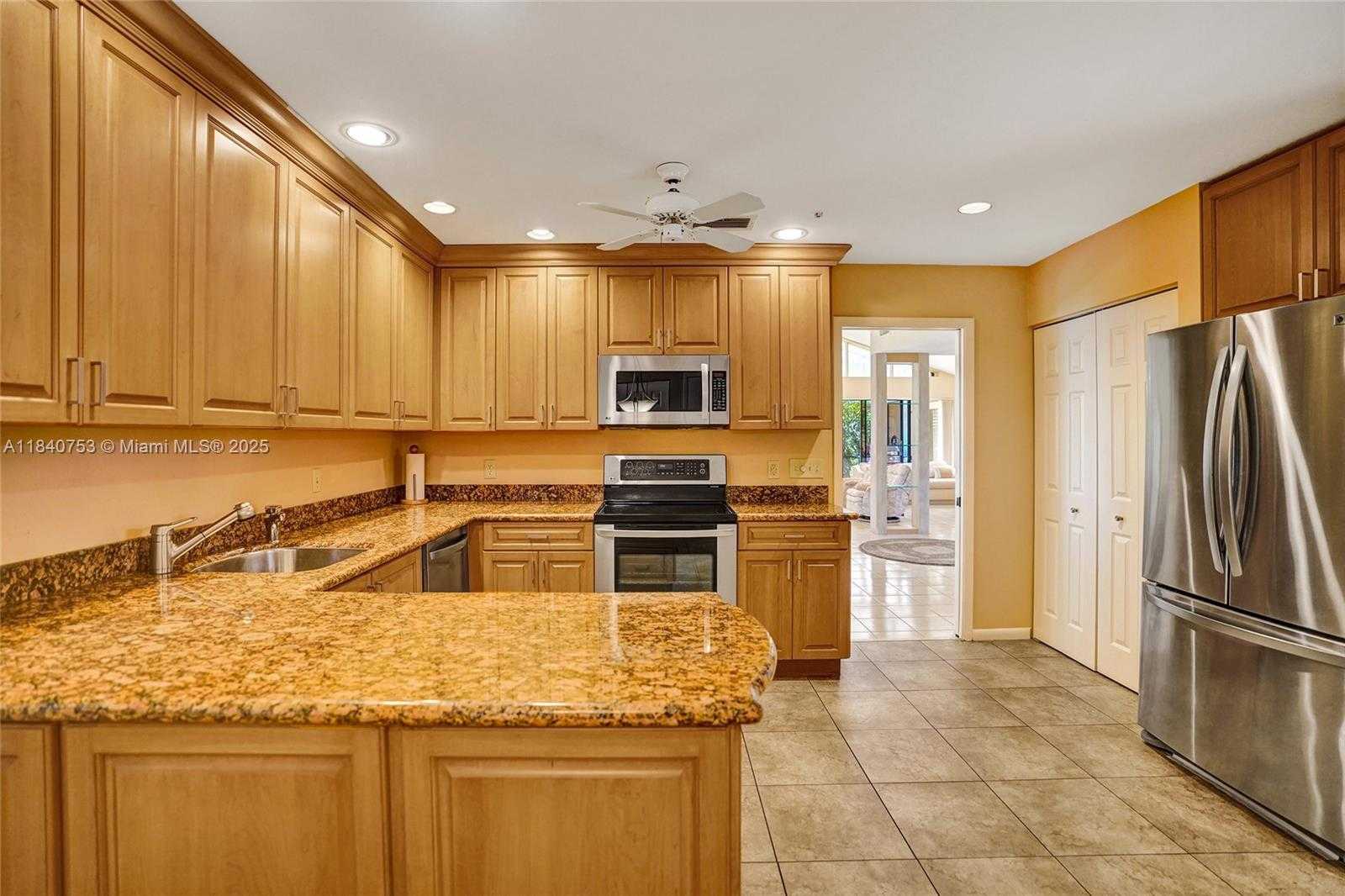 Small Image of 53 NORTHWOODS LN, Boynton Beach Number 26