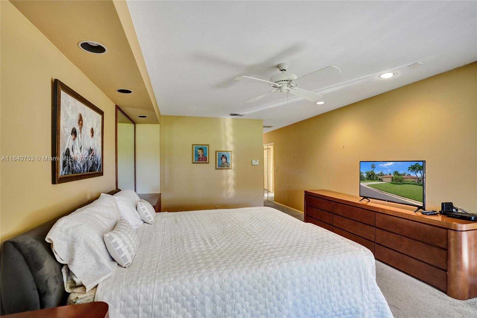 Small Image of 53 NORTHWOODS LN, Boynton Beach Number 39