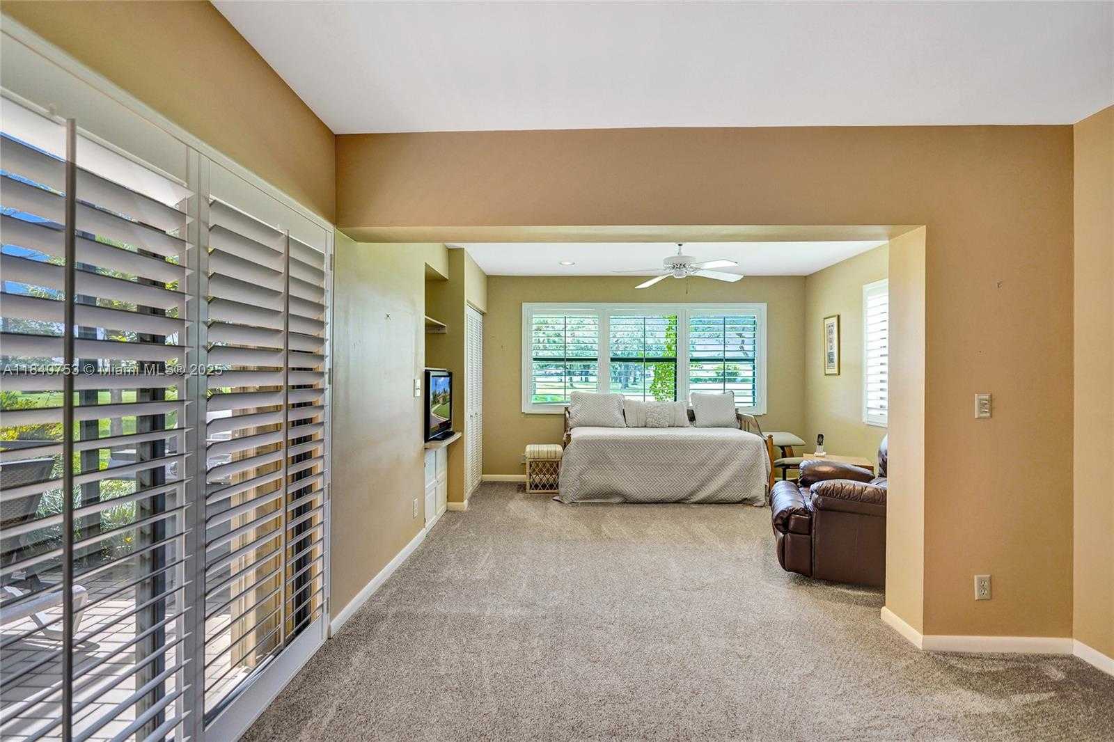 Small Image of 53 NORTHWOODS LN, Boynton Beach Number 43