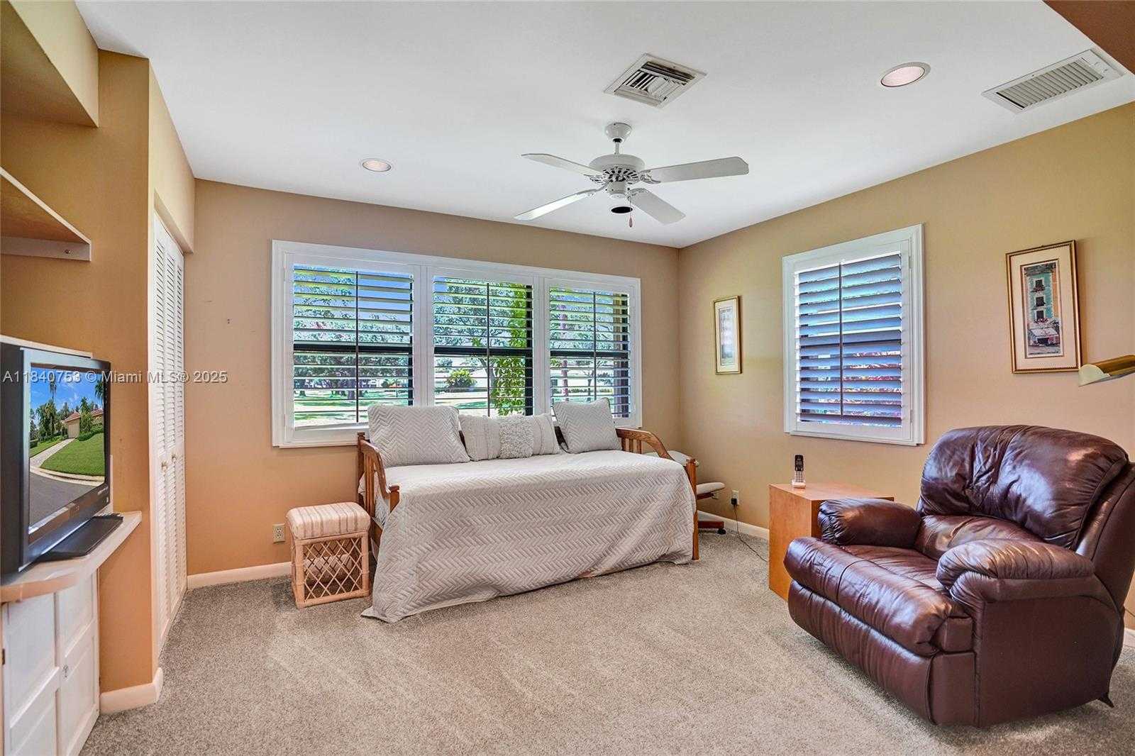 Small Image of 53 NORTHWOODS LN, Boynton Beach Number 44