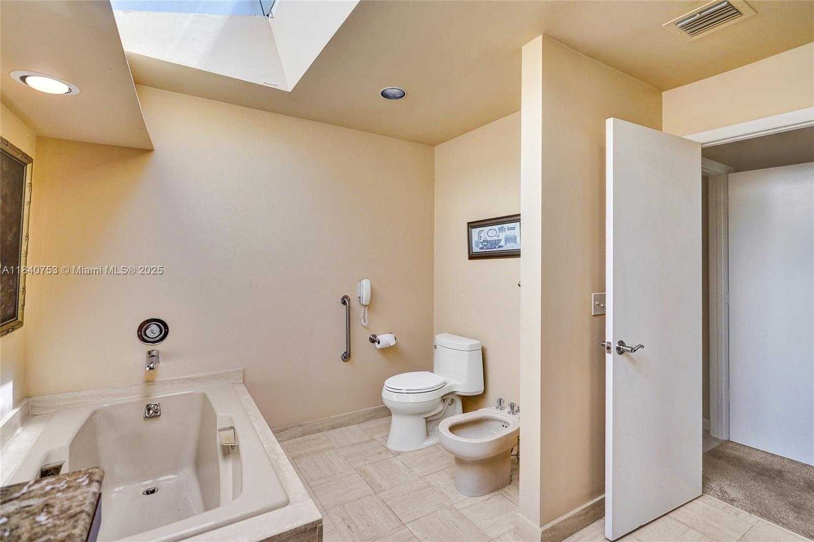 Small Image of 53 NORTHWOODS LN, Boynton Beach Number 52
