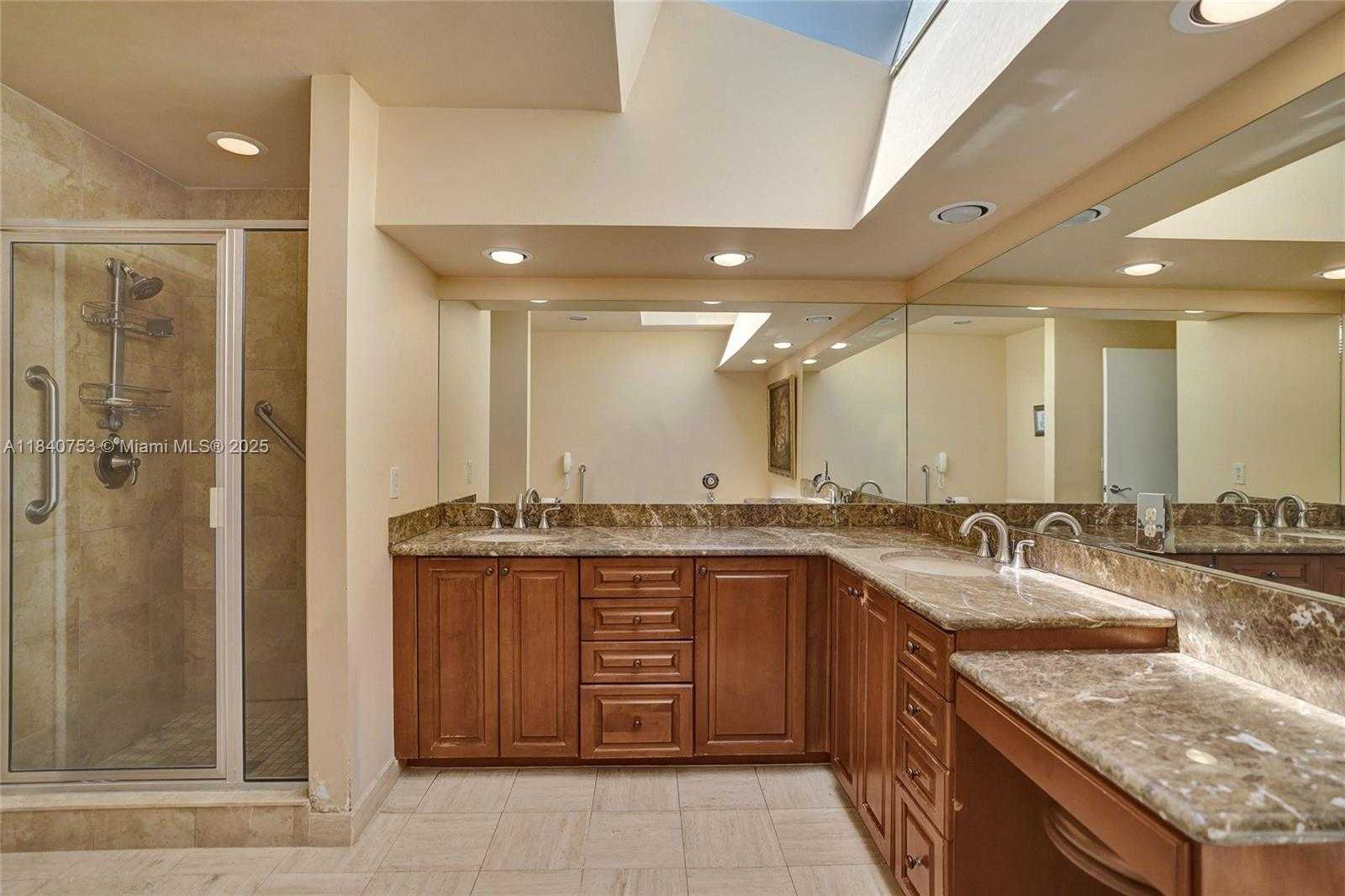 Small Image of 53 NORTHWOODS LN, Boynton Beach Number 53