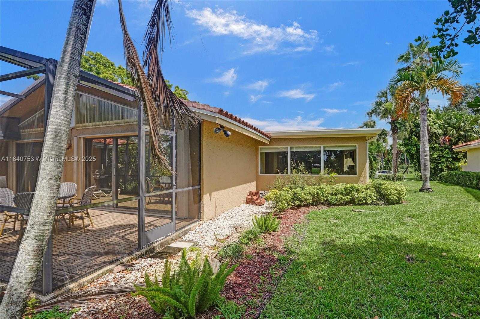 Small Image of 53 NORTHWOODS LN, Boynton Beach Number 65