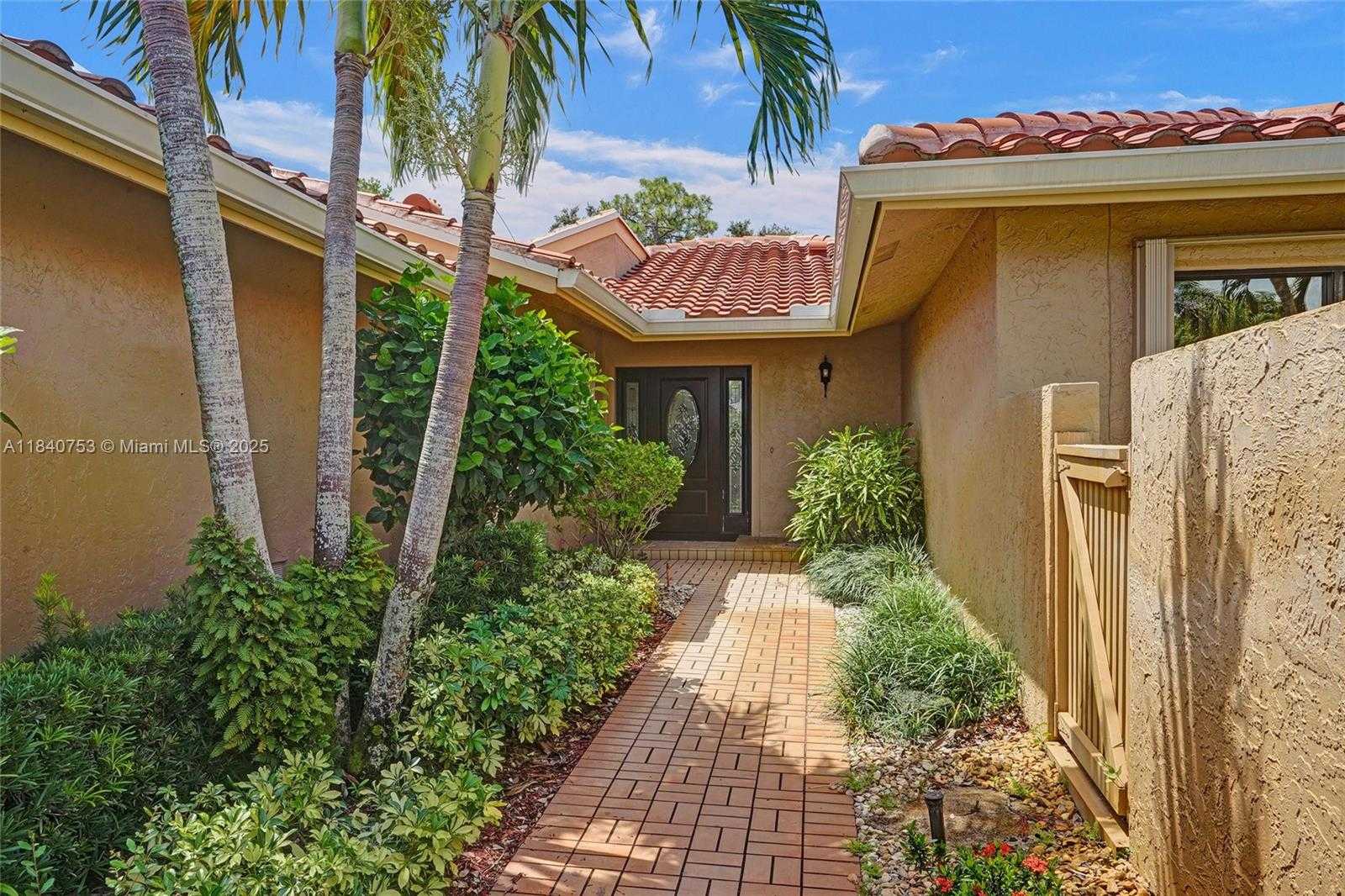 Small Image of 53 NORTHWOODS LN, Boynton Beach Number 7