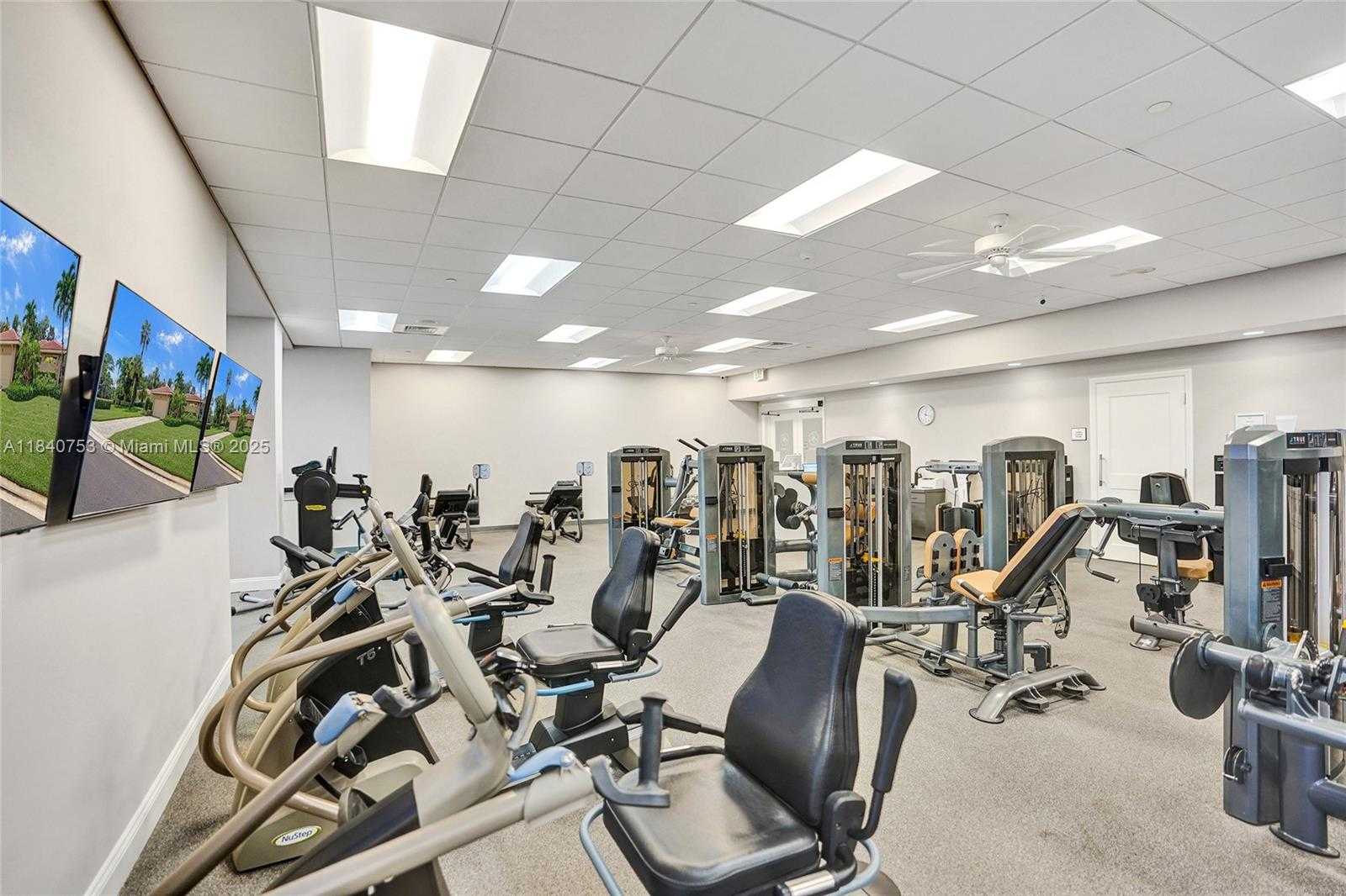 Small Image of 53 NORTHWOODS LN, Boynton Beach Number 82