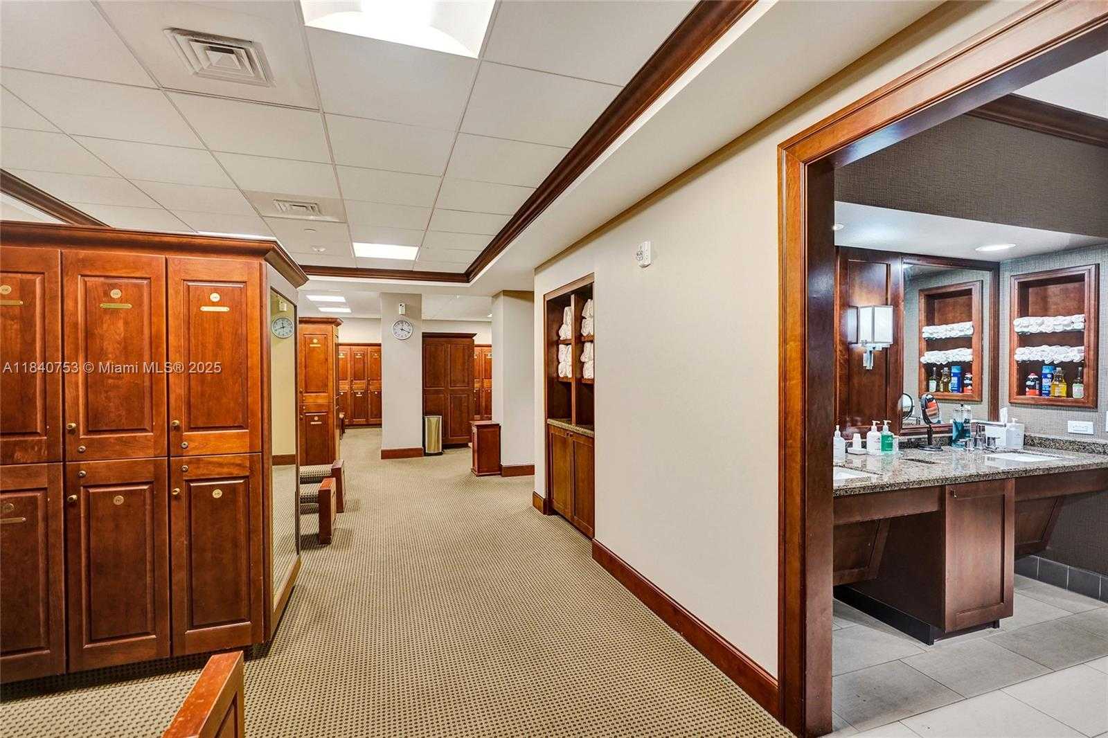 Small Image of 53 NORTHWOODS LN, Boynton Beach Number 84