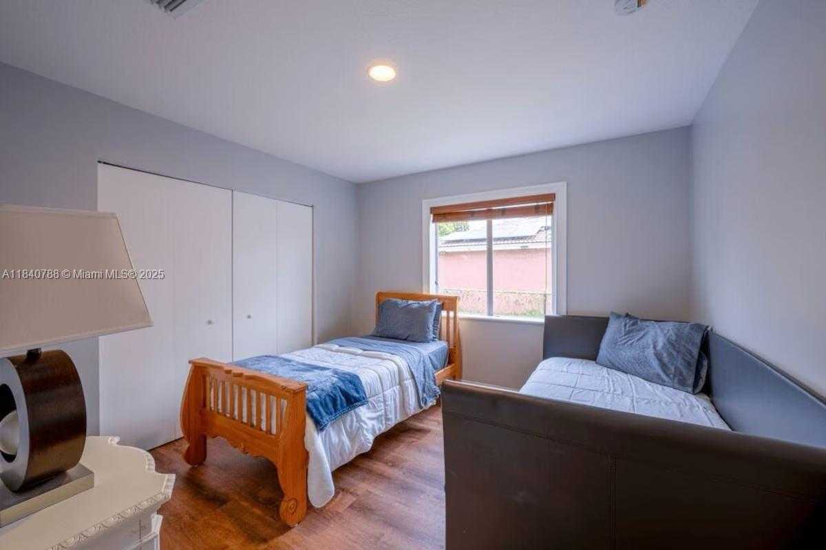 Small Image of 13242 SOUTH WEST 266TH TER, Homestead Number 11