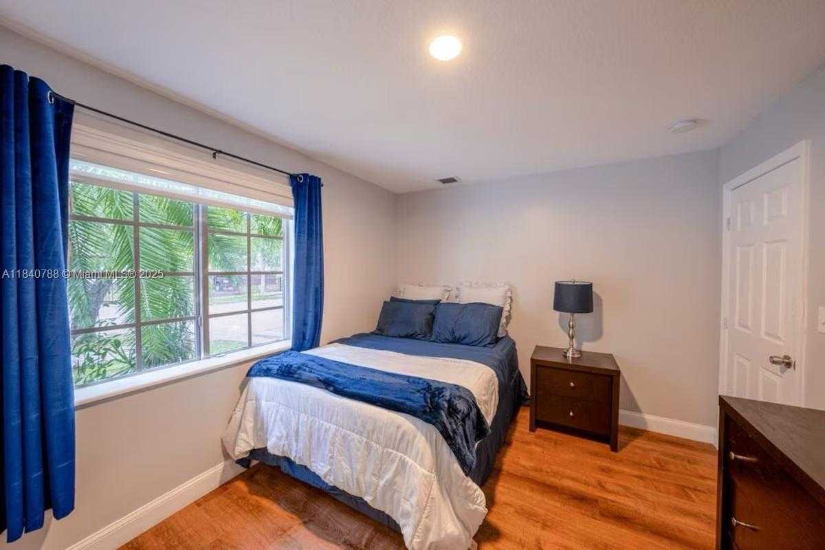 Small Image of 13242 SOUTH WEST 266TH TER, Homestead Number 14
